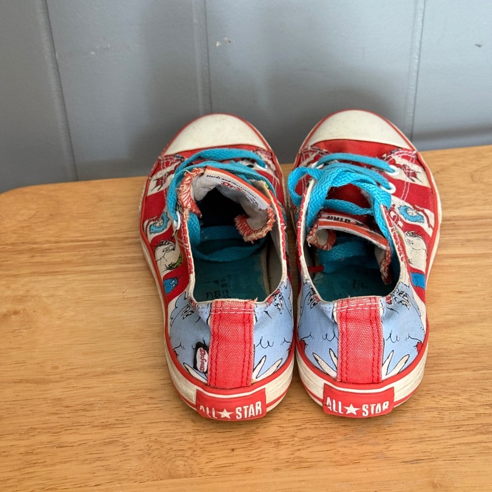 Converse Chuck Taylor All Star Dr Seuss Low Top Sneakers Womens 6 Kids 4 Rare - Picture 6 of 9